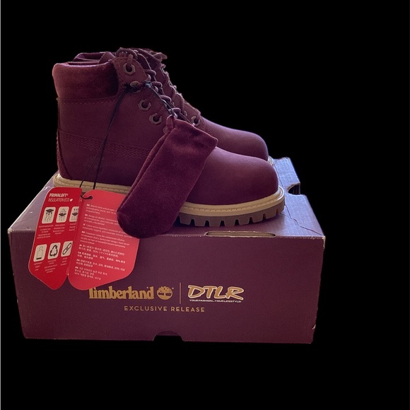 NIB-Timberland DTLR Exclusive Release Maroon color suede toddler boots. - Picture 2 of 4